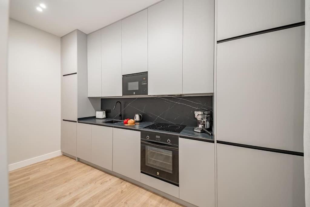 Centro XIII Calle De La Paz 2Br 2Bh Madrid Luaran gambar